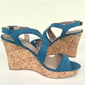 Charles by Charles David Louis Wedge Sandals Blue